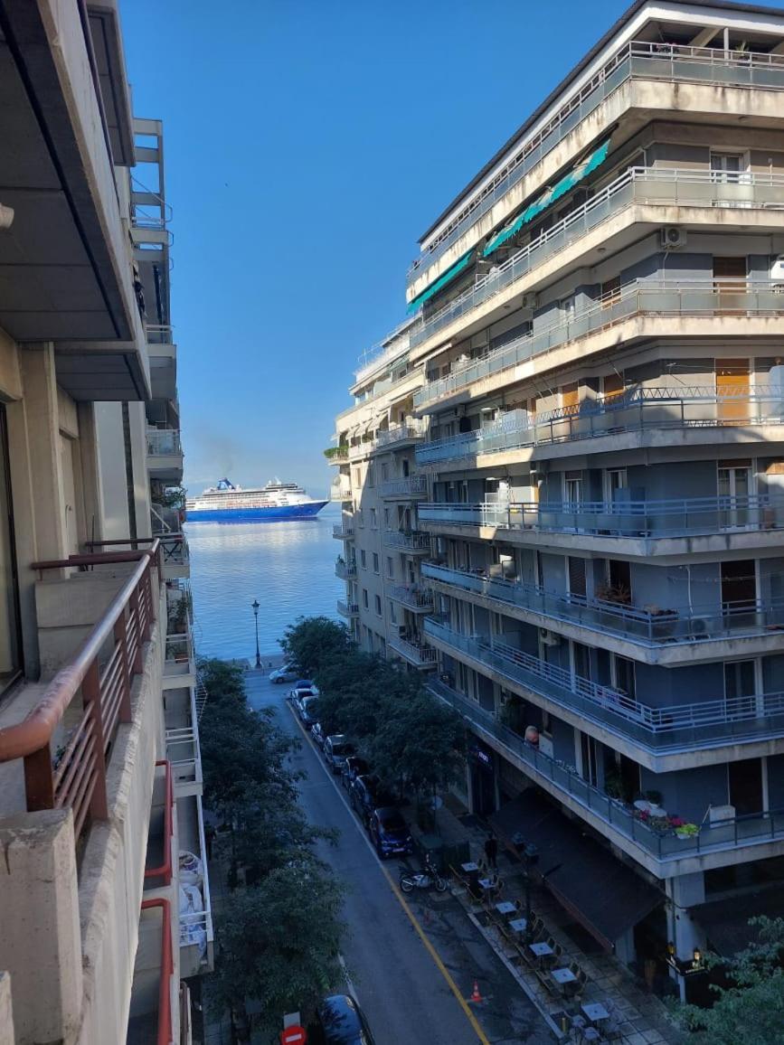 Fabulous Sea View Apartment Салоники Экстерьер фото